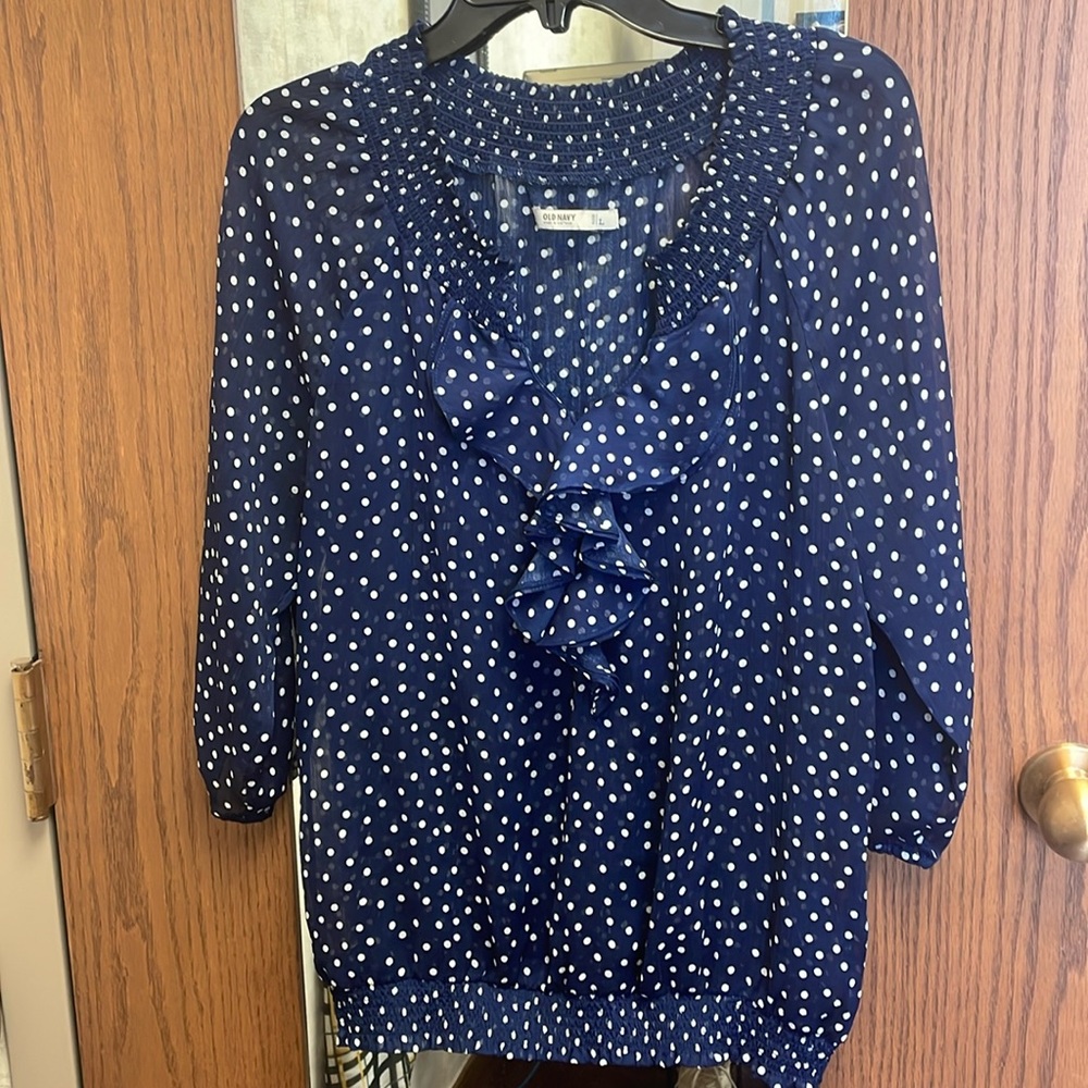 EUC Old Navy Blue & White Polka Dot Sheer Top Blouse Size L - pretty!